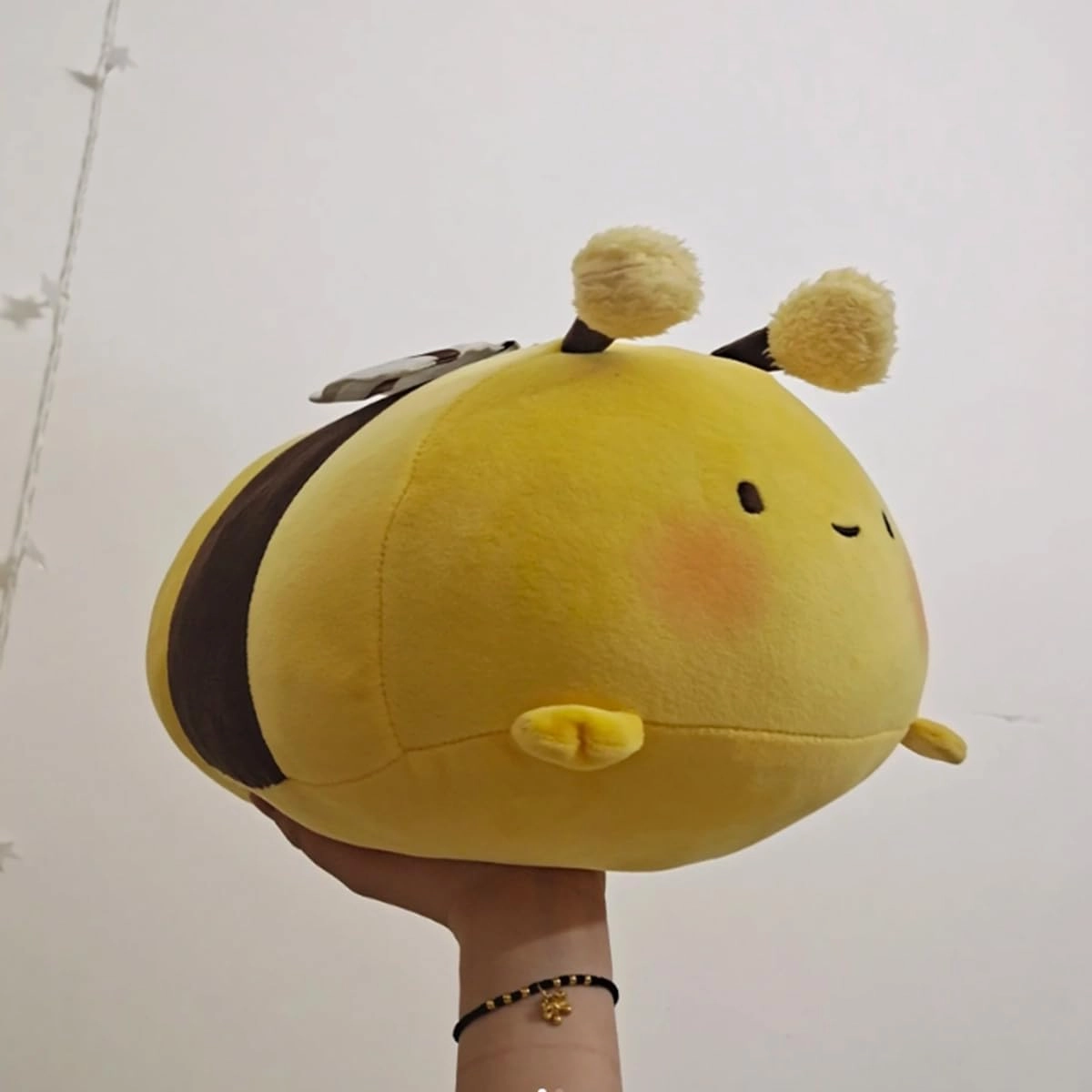 ARELUX Bee Plush Pillow Stuffed Animal Snuggly Pillow Cute Plush Toy Snuggle Buddy Bee Plushie Kawaii Soft Hugging Pillow for Kids Boys Girls 17.7in