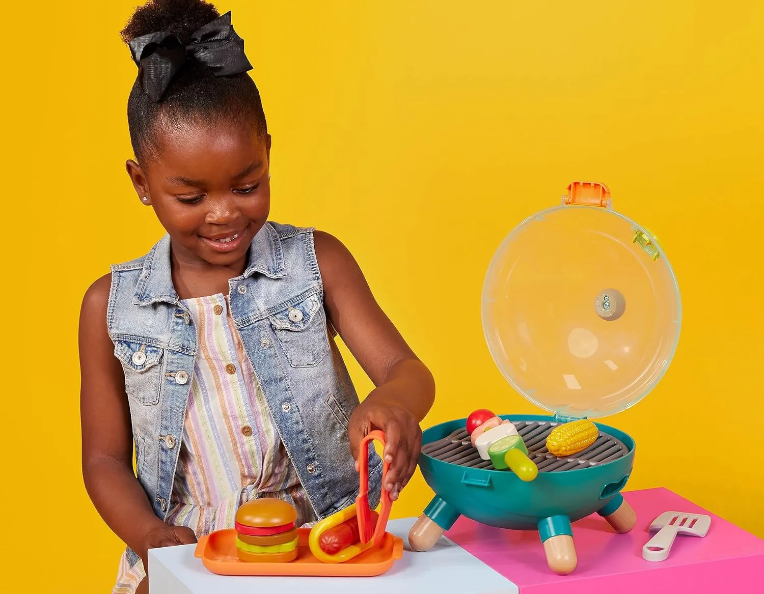 B. toys- Mini Chef - BBQ Grill Playset- Pretend Play BBQ Grill Play Set – Toy Grill & Play Food – Barbecue Role-Play Set for Kids- 3 Years   (16 Pcs)