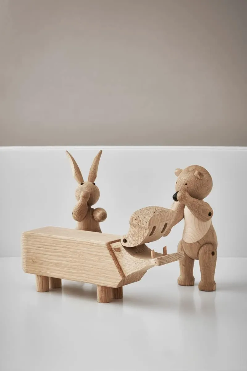 Bear Small Oak/Maple H 5.7 in