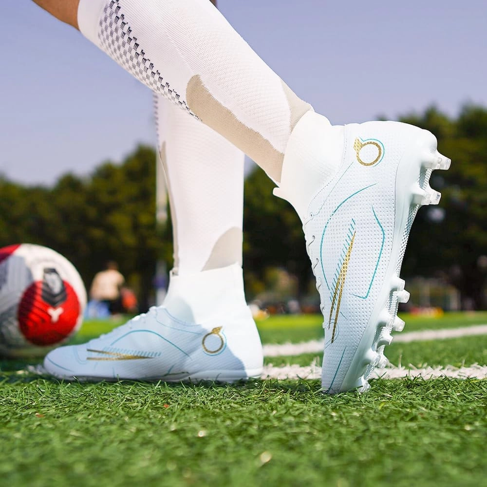 breooes Boys Soccer Cleats Kids Footaball Cleats Outdoor Trainning Soccer Shoes Athletic Girls Football Shoes