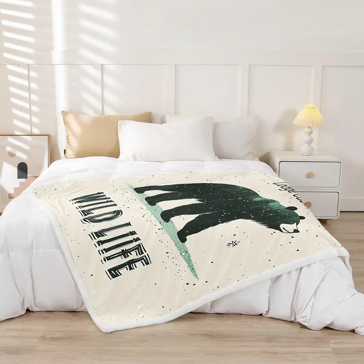Cartoon Bear Throw Blanket Throw 50x60 Cute Black Green Graffiti Wild Animal Fleece Blanket for Kids Boys Girls Teens Lodge Cabin Jungle Farmhouse Style Fuzzy Blanket for Bedroom