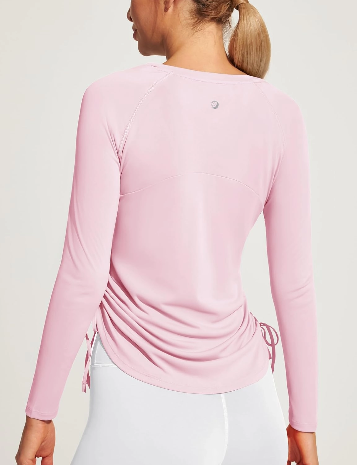 IUGA Rash Guard for Women UPF 50  Long Sleeve Sun Shirts Swim Shirts for Women Lightweight UV Protection Shirts Hiking Tops
