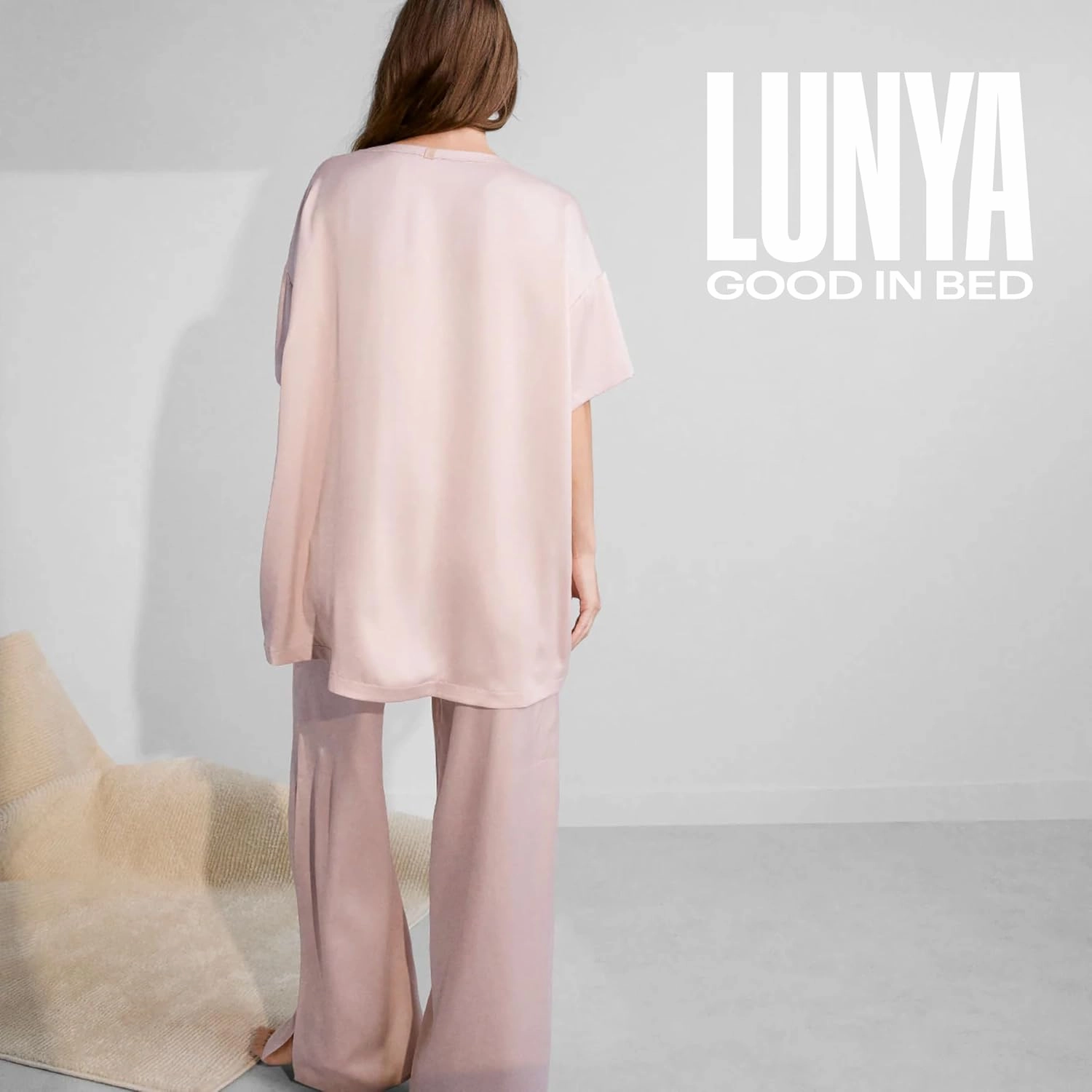 Lunya Washable Mulberry Silk Pajamas for Women – Breathable Set with Oversized Tee & Silk Pants – Multiple Colors & Sizes