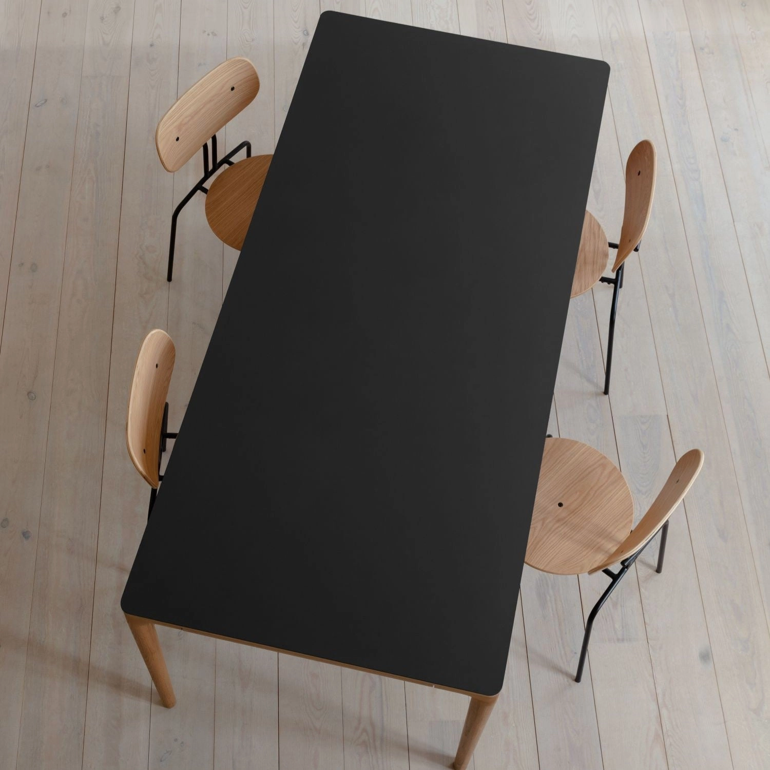Umage Curious Dining Chair