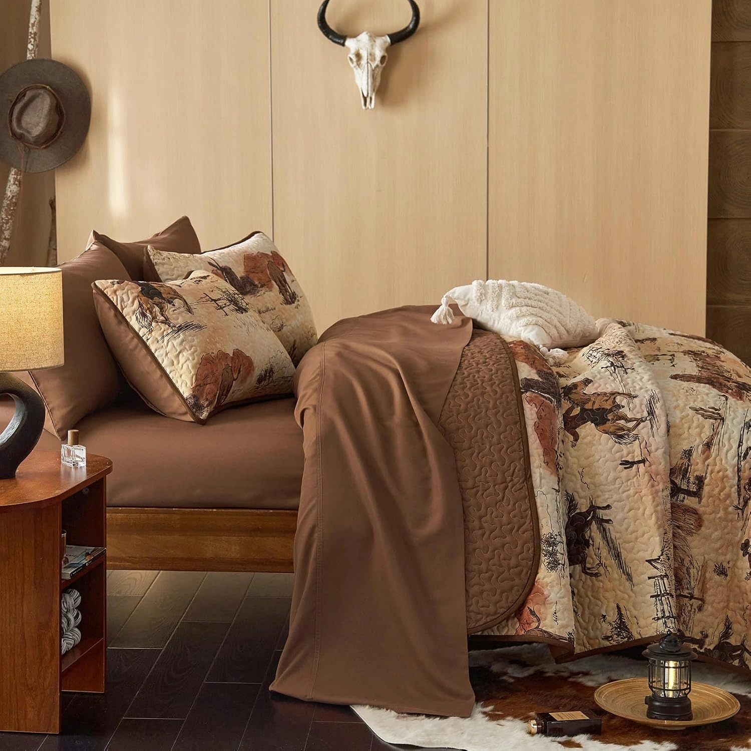 Wake In Cloud - Western Quilt Set, Cowboy Southwestern Country Vintage Native American Rustic Ranch Life, Reversible Lightweight Bedspread Coverlet, 3 Pieces, Ochre Brown, Queen/Full Size